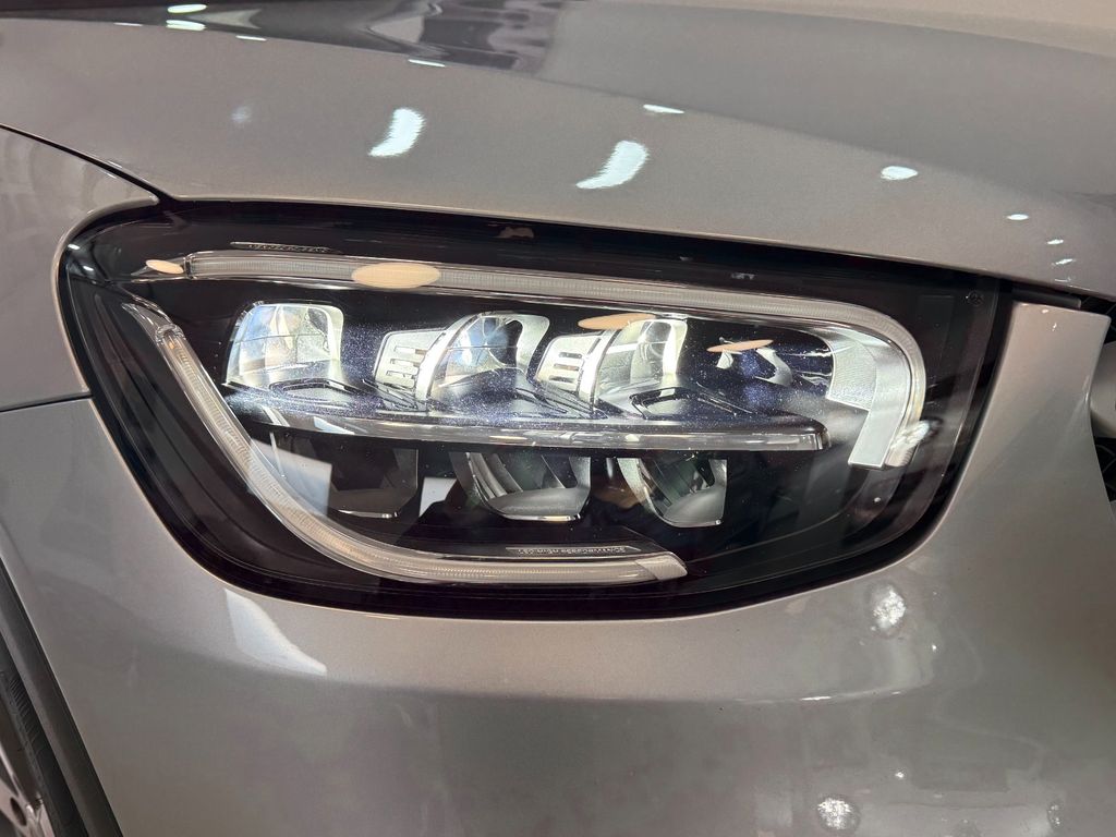 Mercedes-Benz GLC 300 2022