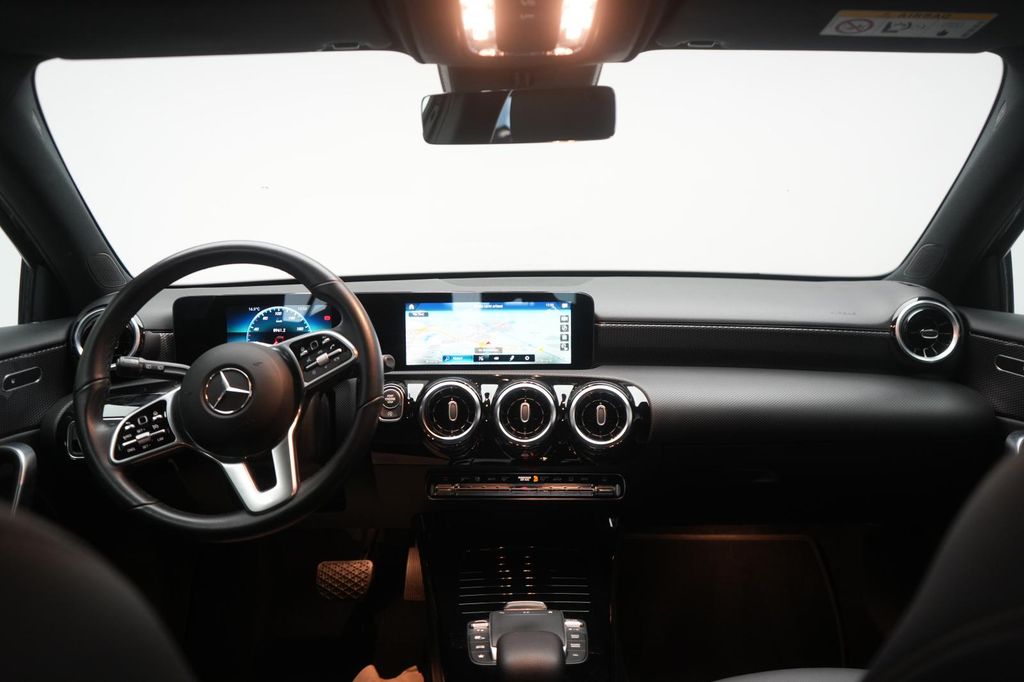 Mercedes-Benz A 220 2022
