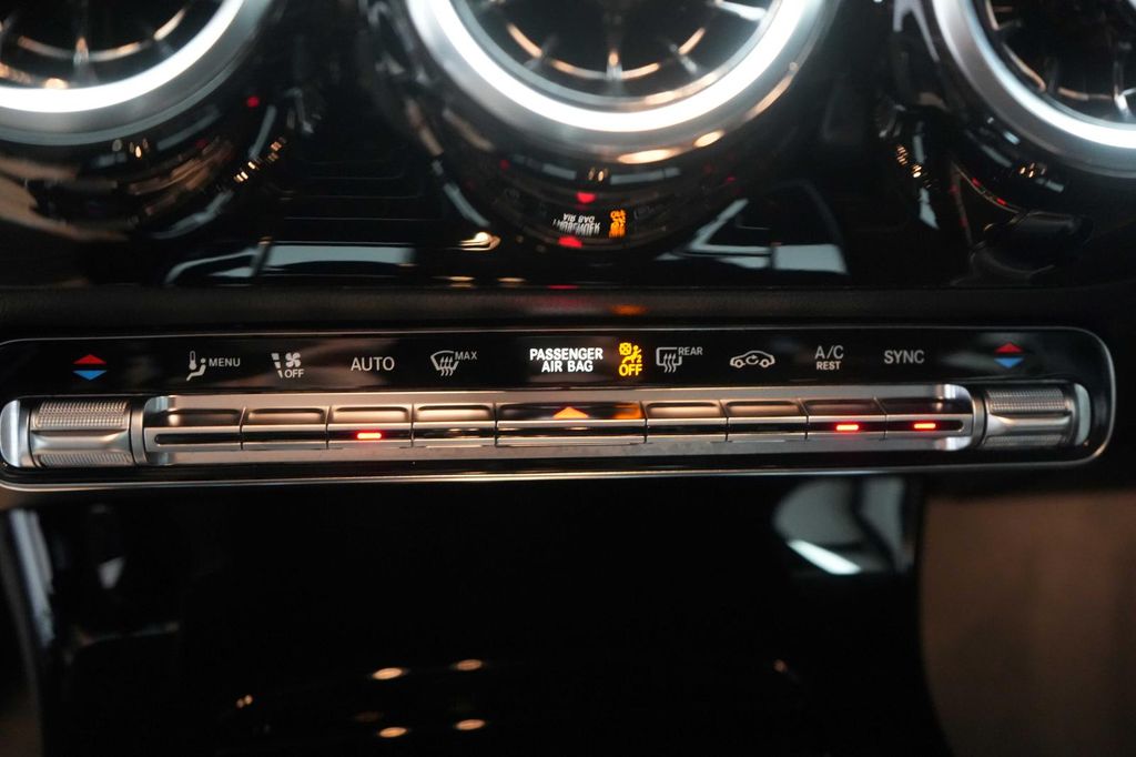 Mercedes-Benz A 220 2022