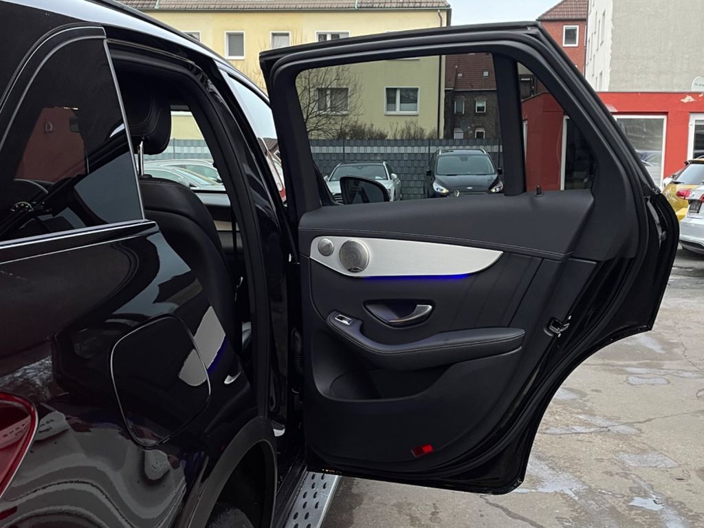 Mercedes-Benz GLC 300 2021