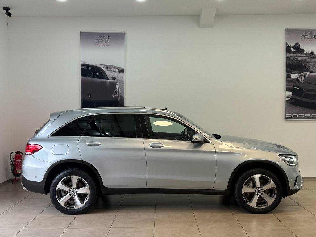 Mercedes-Benz GLC 300 2022
