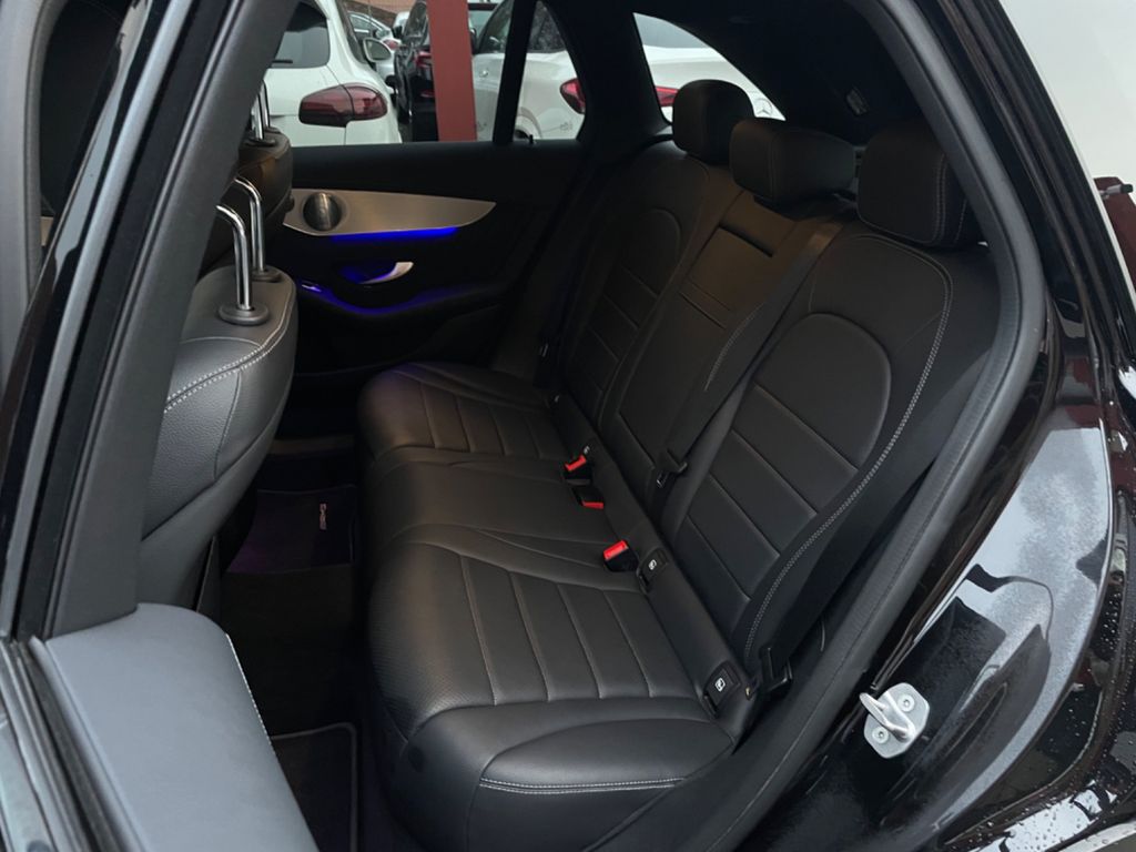 Mercedes-Benz GLC 300 2021