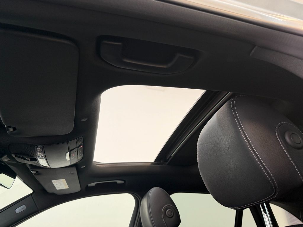 Mercedes-Benz GLC 300 2022