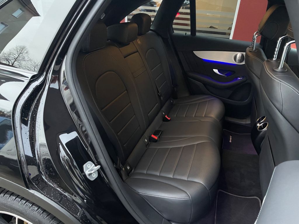 Mercedes-Benz GLC 300 2021