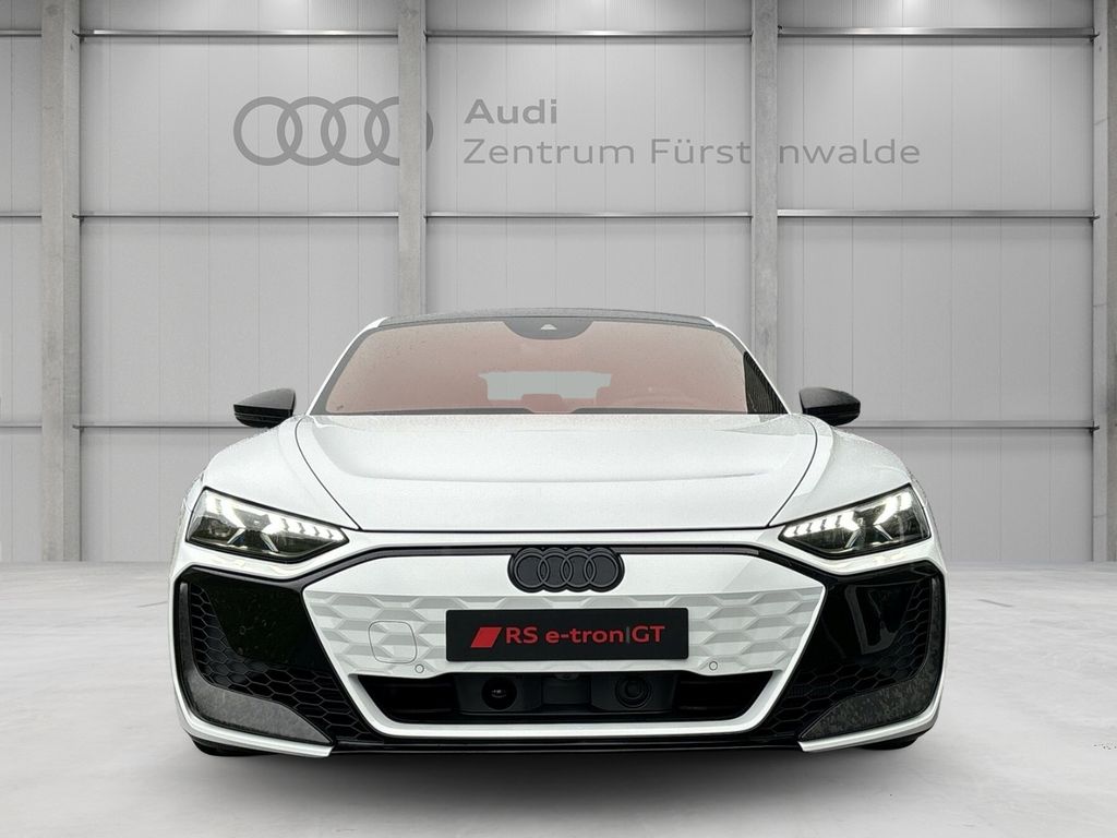 Audi RS e-tron GT 2024
