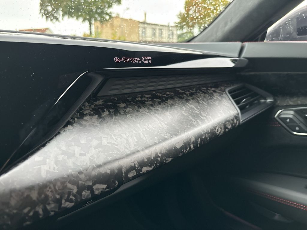 Audi RS e-tron GT 2024