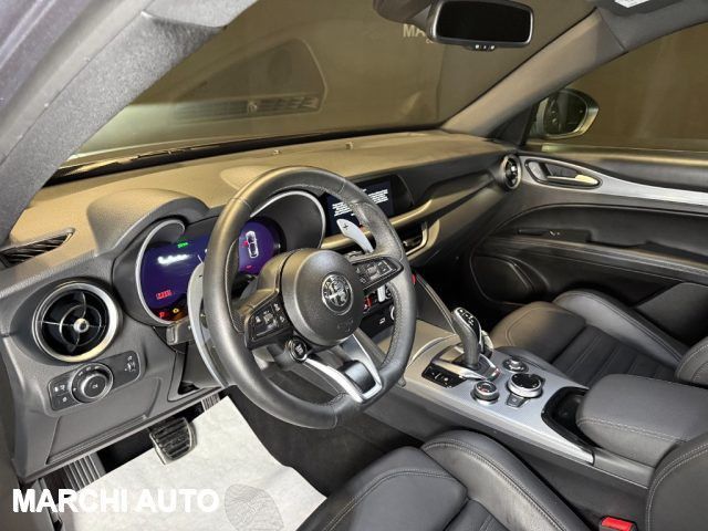 Alfa Romeo Stelvio 2025