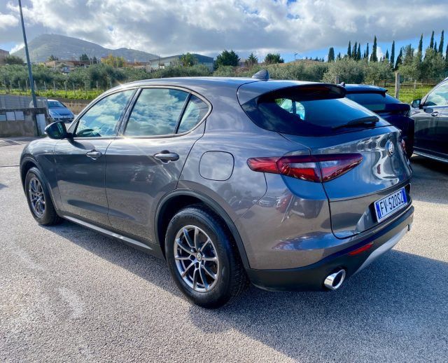 Alfa Romeo Stelvio 2019