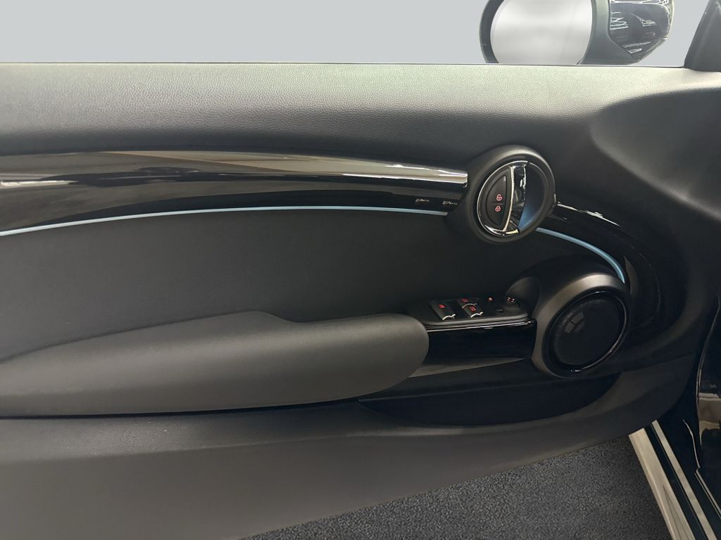 MINI John Cooper Works Cabrio 2023