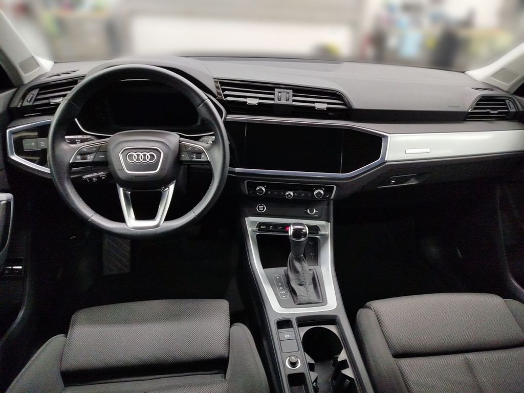 Audi Q3 2021