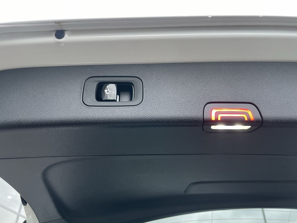 Mercedes-Benz E 300 2024