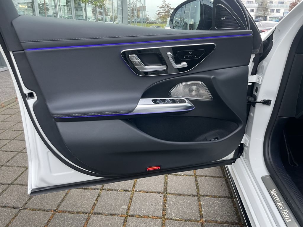 Mercedes-Benz E 300 2024