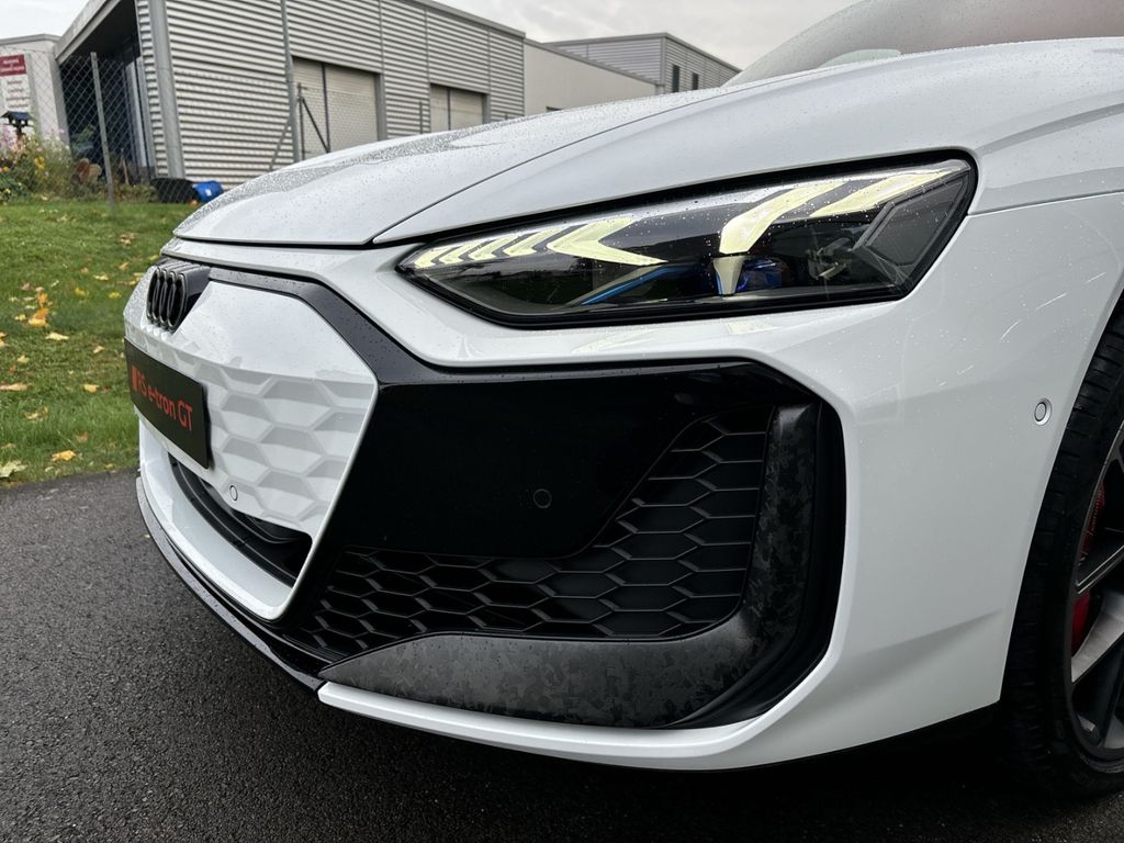 Audi RS e-tron GT 2024