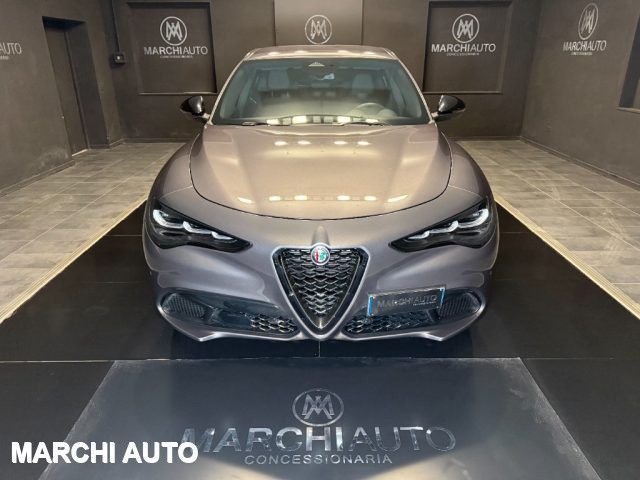 Alfa Romeo Stelvio 2025