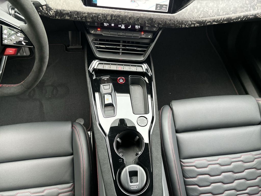 Audi RS e-tron GT 2024