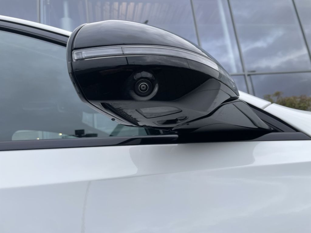 Mercedes-Benz E 300 2024