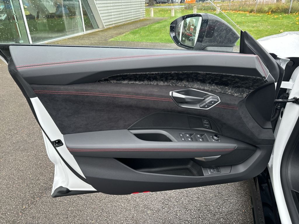 Audi RS e-tron GT 2024