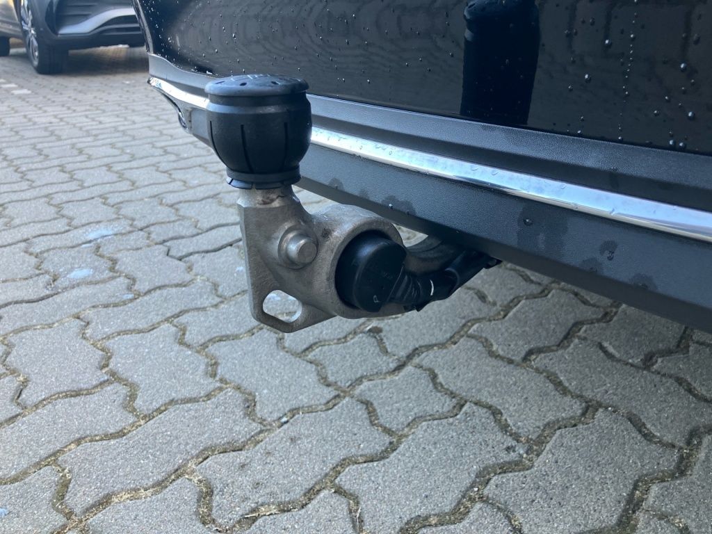 Mercedes-Benz C 300 2024