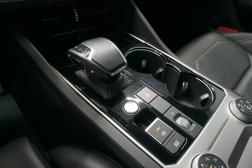 Volkswagen Touareg 2021