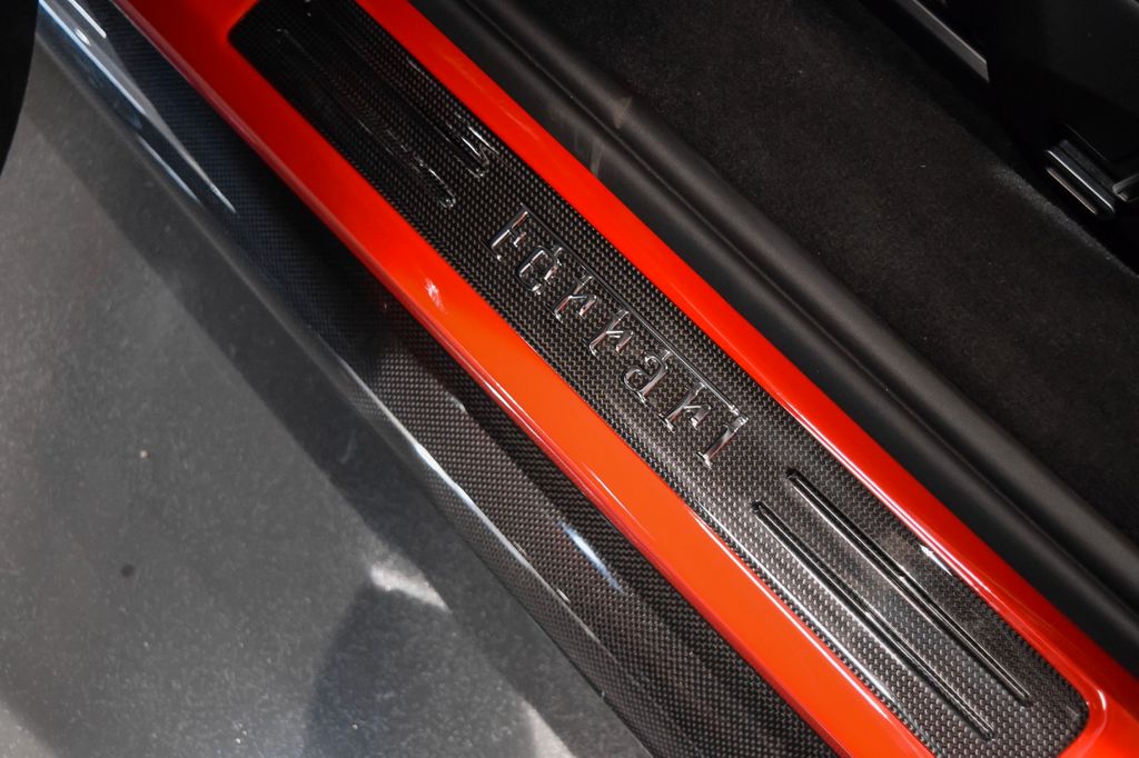 Ferrari 296 GTS 2025