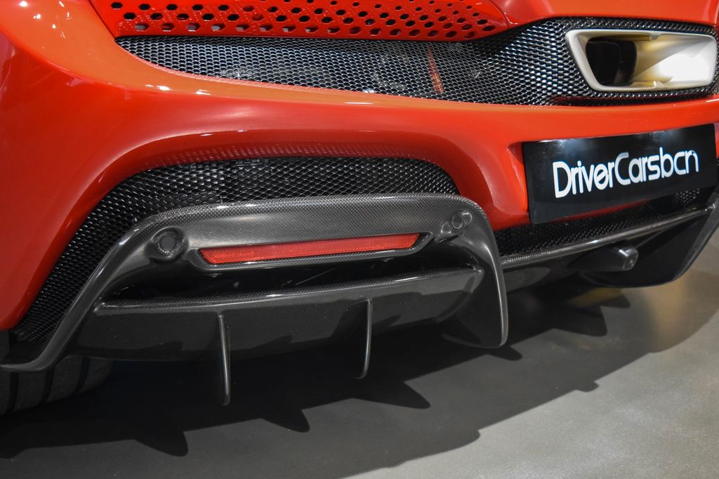 Ferrari 296 GTS 2025