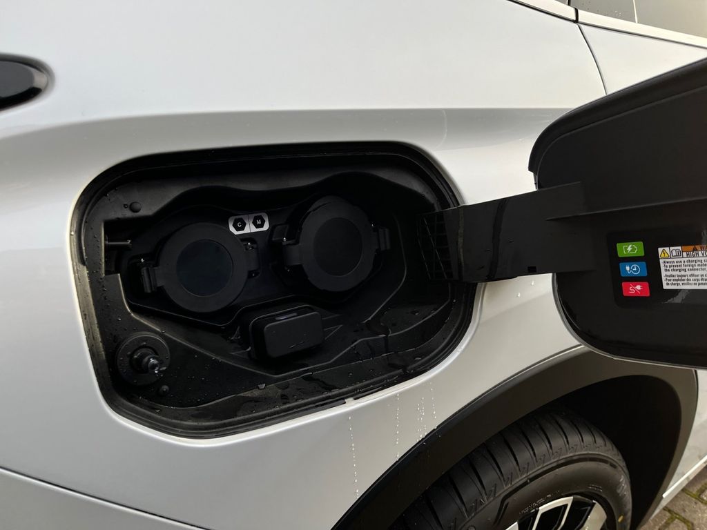 Mitsubishi Outlander 2025