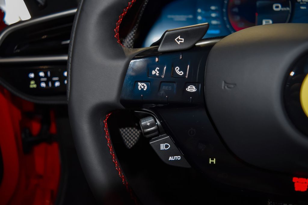 Ferrari 296 GTS 2025