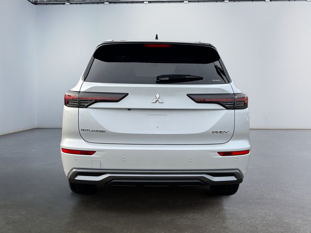 Mitsubishi Outlander 2025