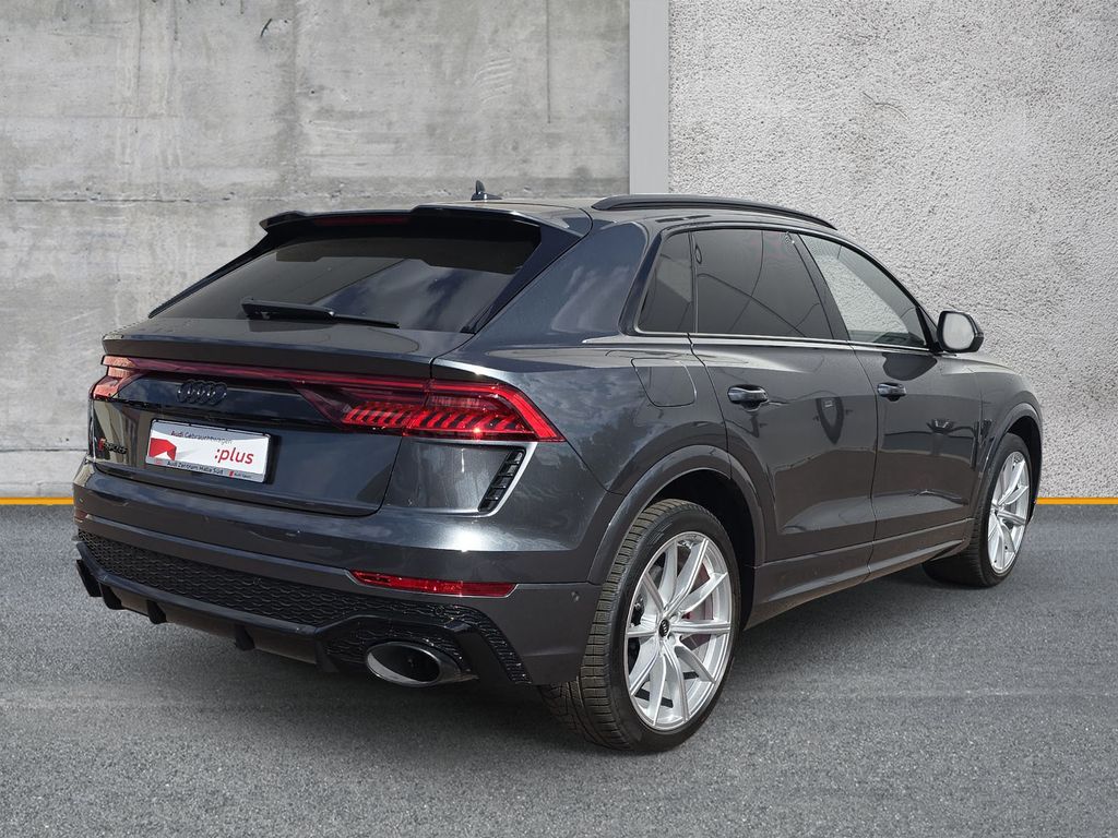 Audi RSQ8 2024