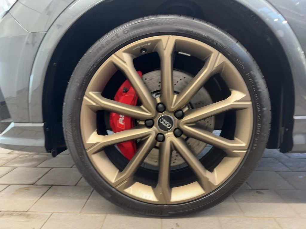 Audi RSQ3 2024