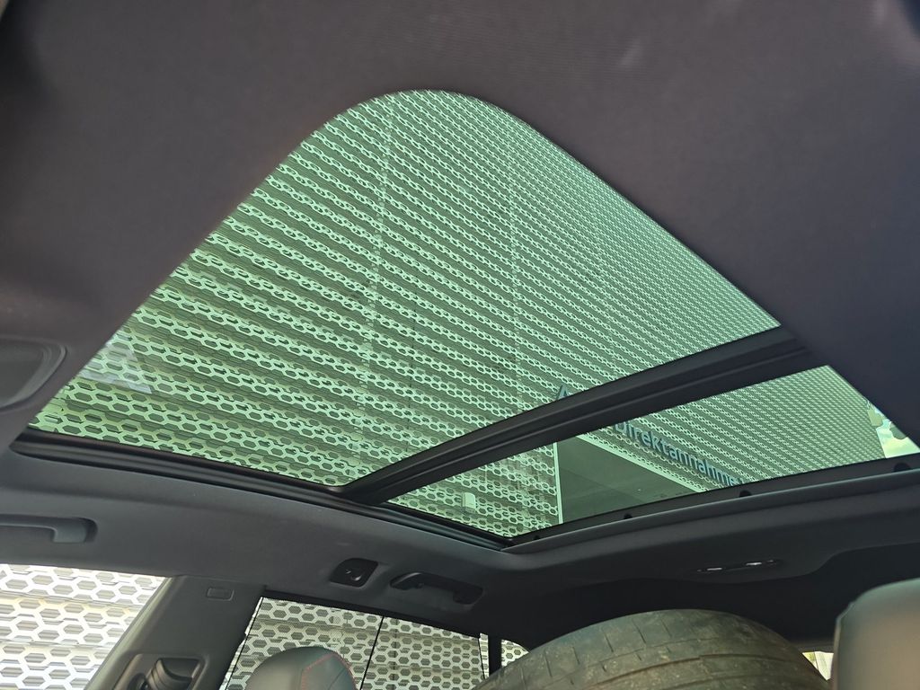 Audi RSQ8 2024