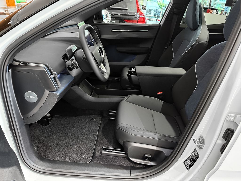Volvo EX30