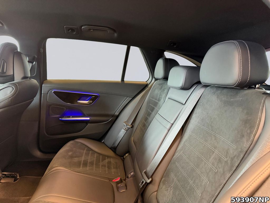 Mercedes-Benz C 300 2025