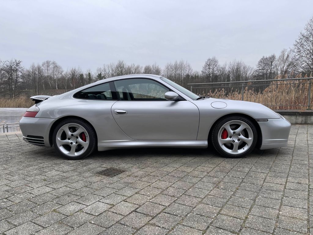 Porsche 996 2004