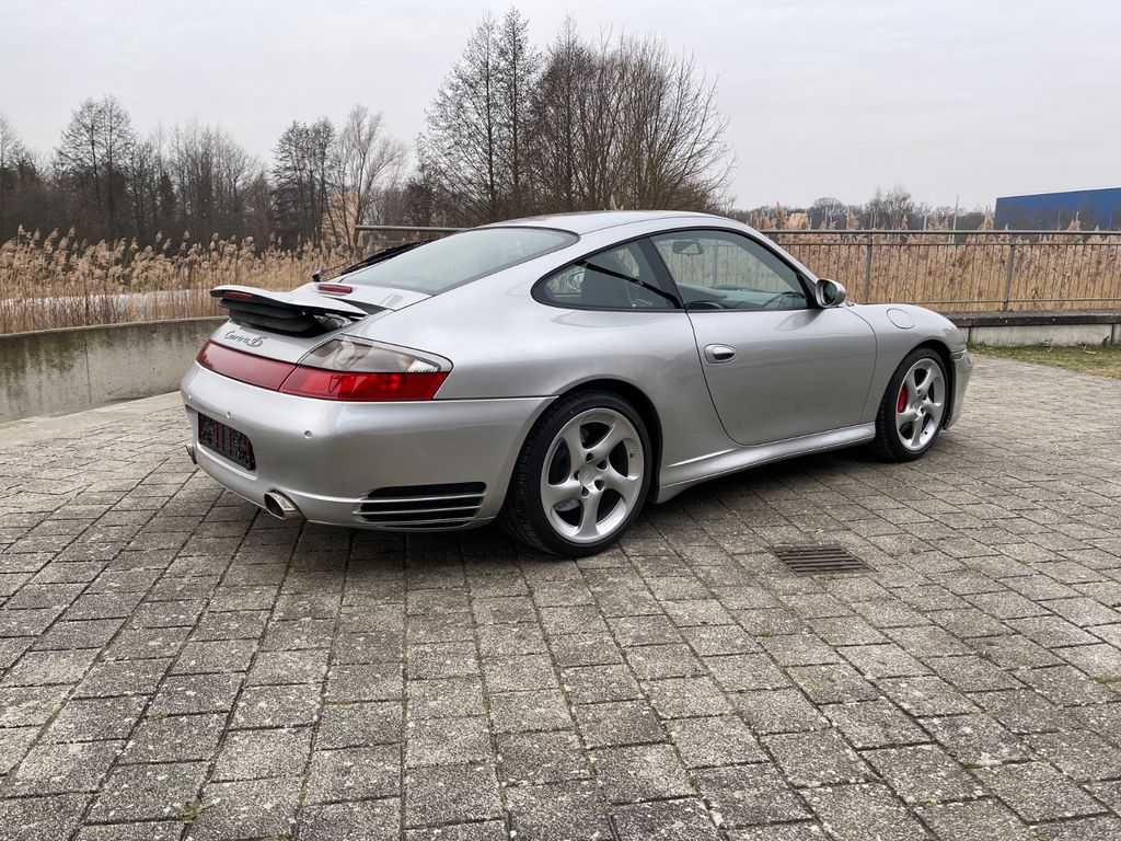 Porsche 996 2004