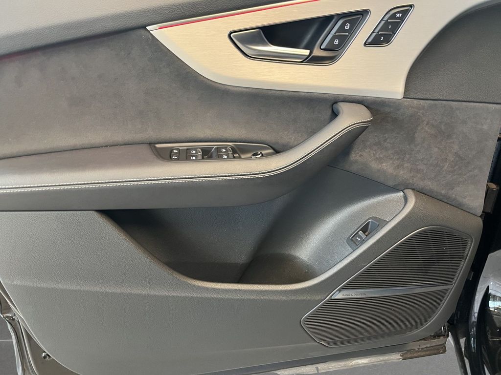 Audi SQ7 2023