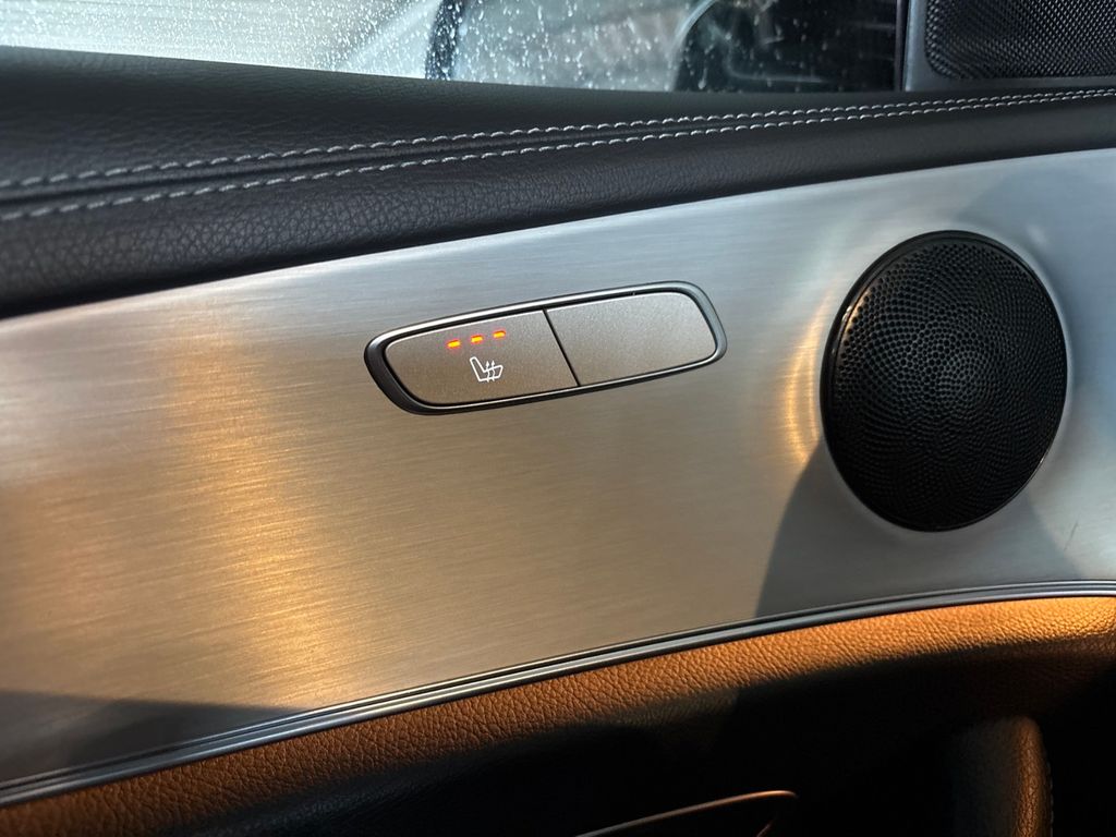 Mercedes-Benz E 300 2022