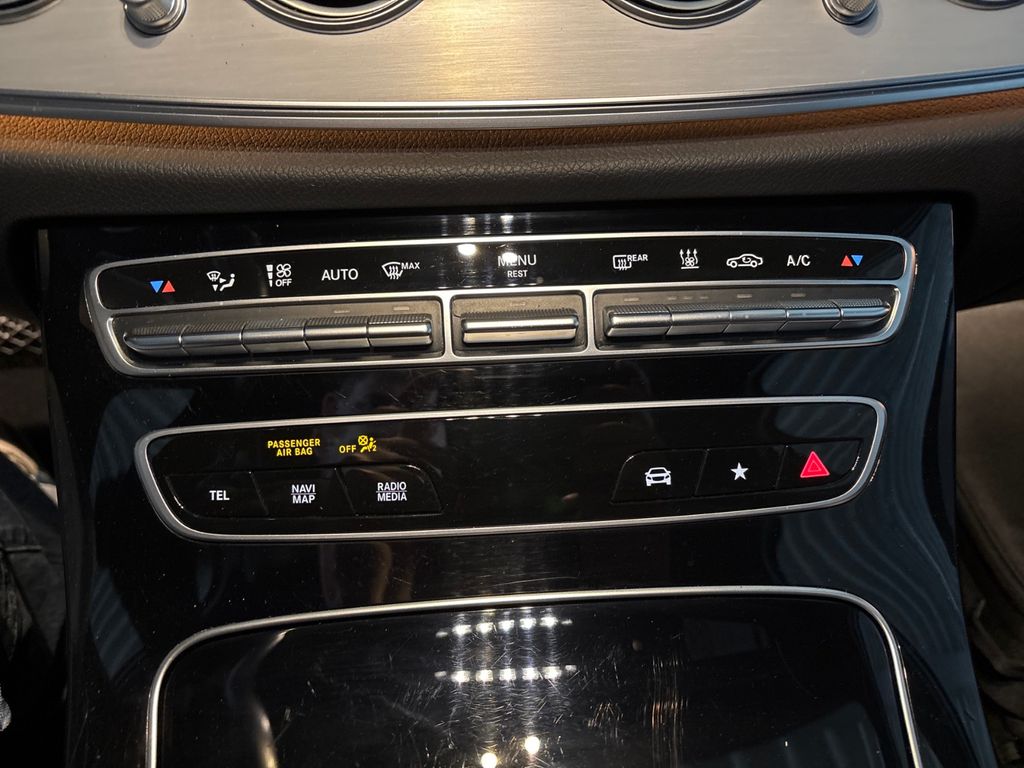 Mercedes-Benz E 300 2022