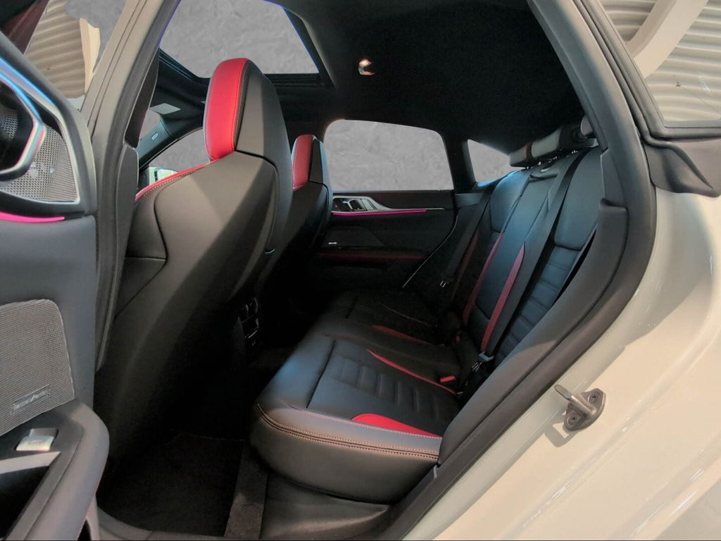ALPINA B4