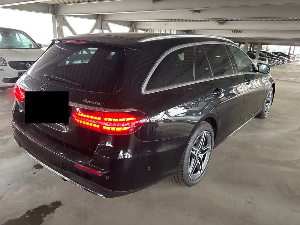 Mercedes-Benz E 300 2022