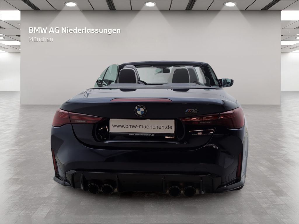 BMW M4 2025