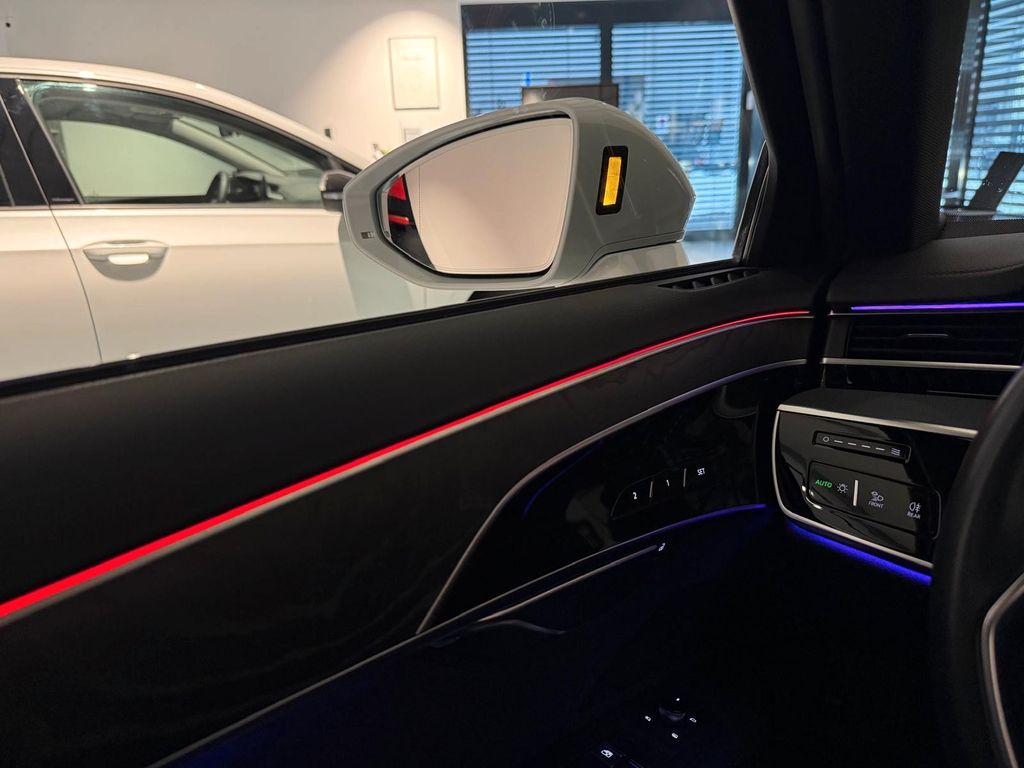 Audi A8 2022