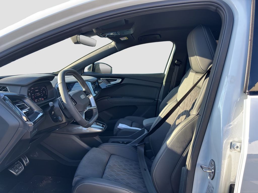 Audi Q4 e-tron 2025