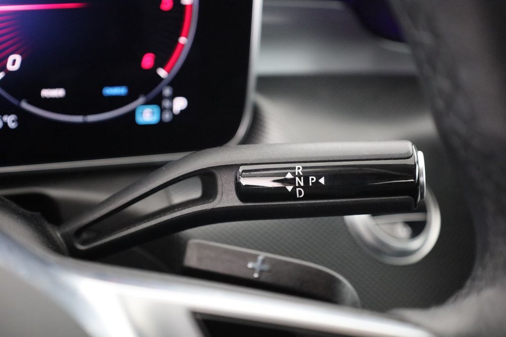 Mercedes-Benz C 200 2024