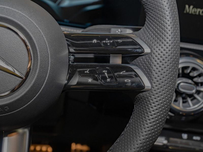 Mercedes-Benz CLA 220 2025