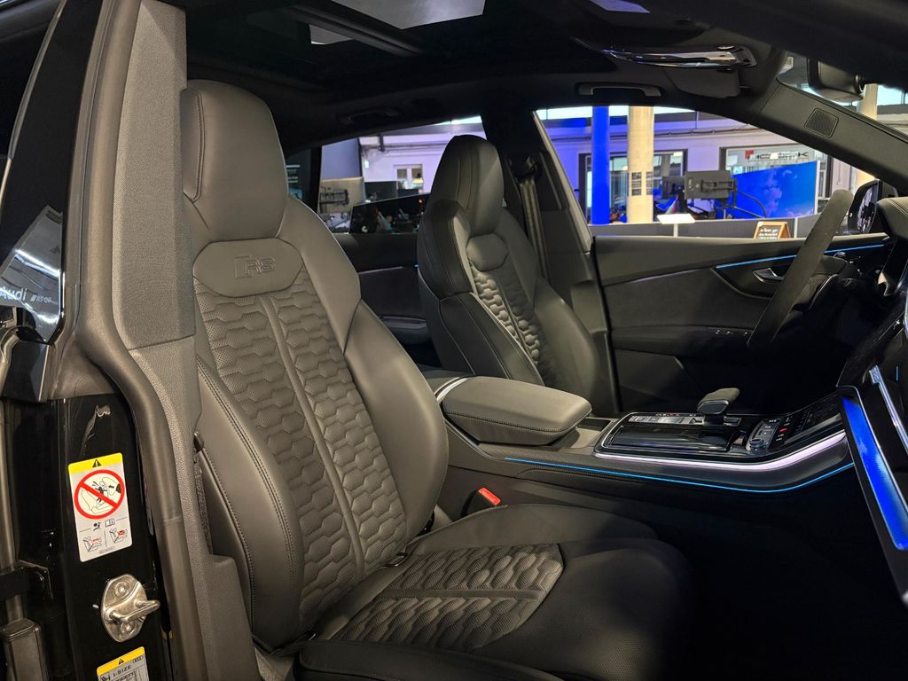 Audi RSQ8 2025