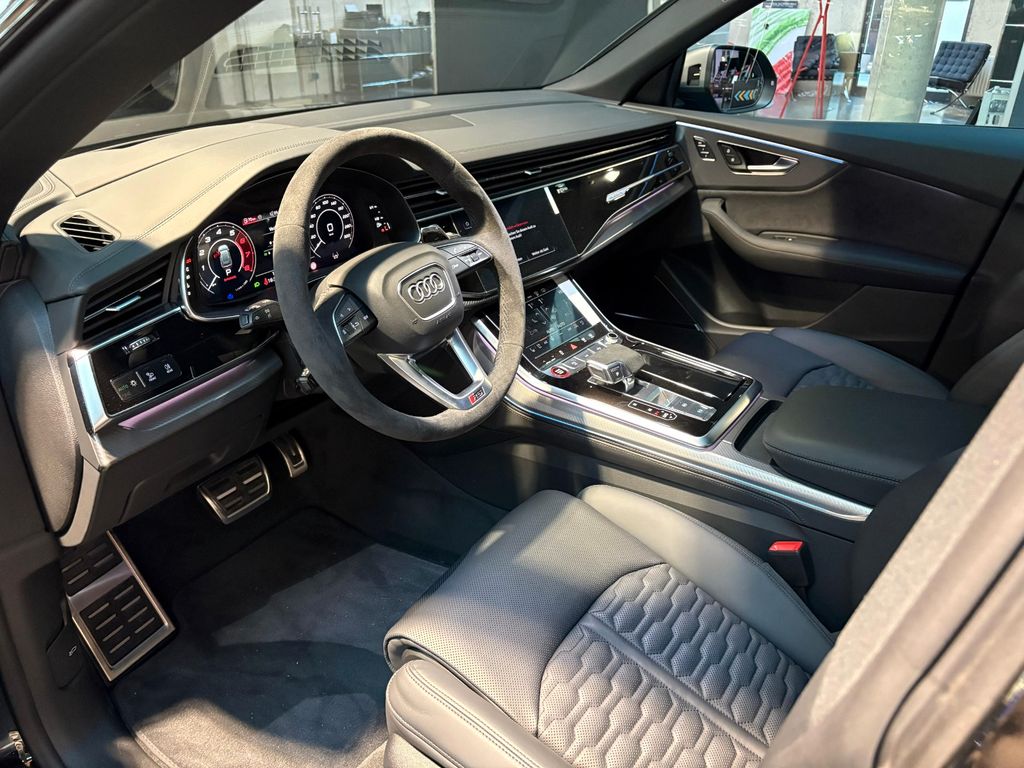 Audi RSQ8 2025