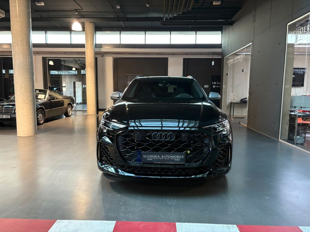 Audi RSQ8 2025