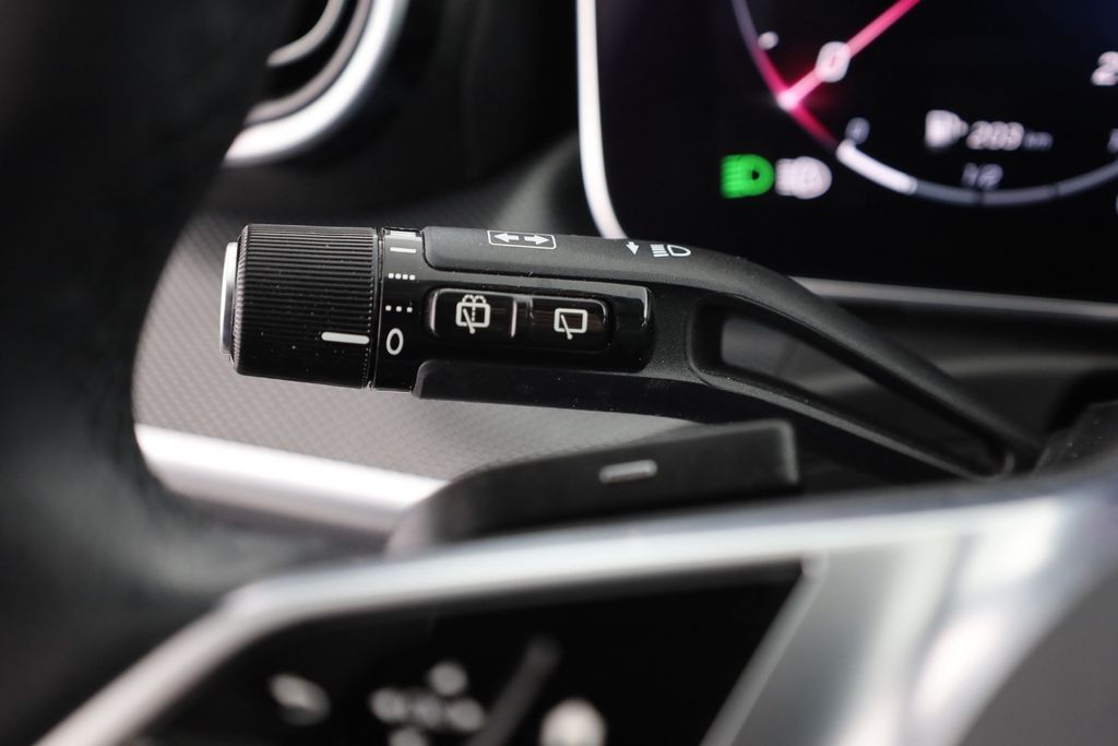 Mercedes-Benz C 200 2024