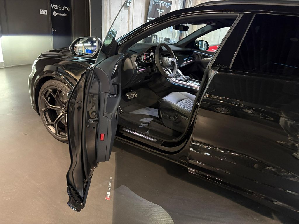 Audi RSQ8 2025